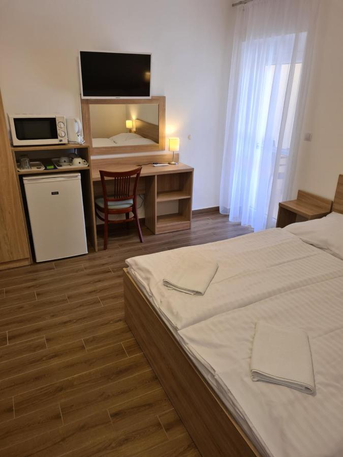 Tancsics Vendeghaz Hotel Siófok Værelse billede