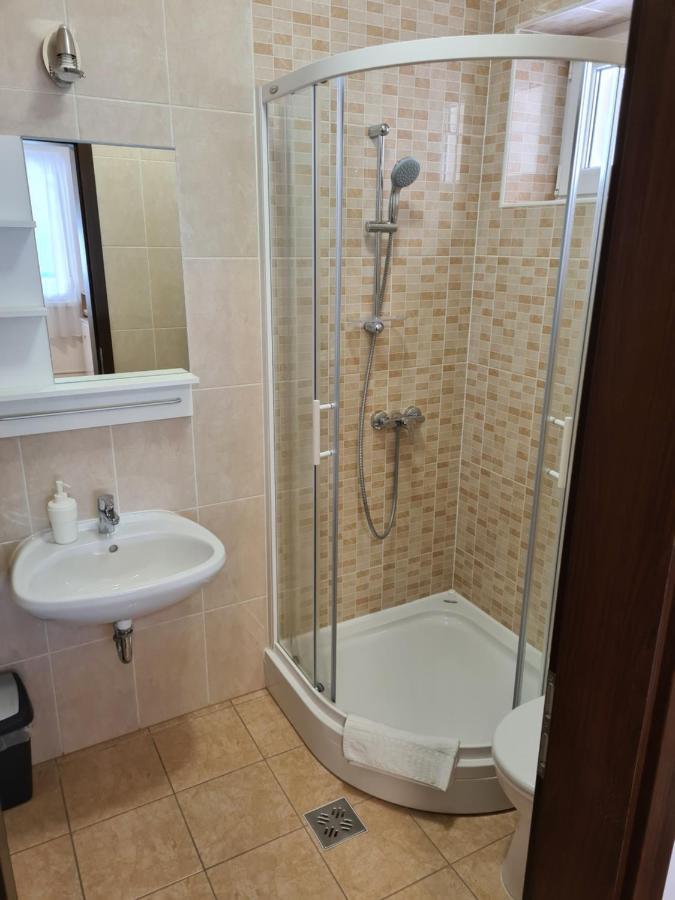 Tancsics Vendeghaz Hotel Siófok Værelse billede