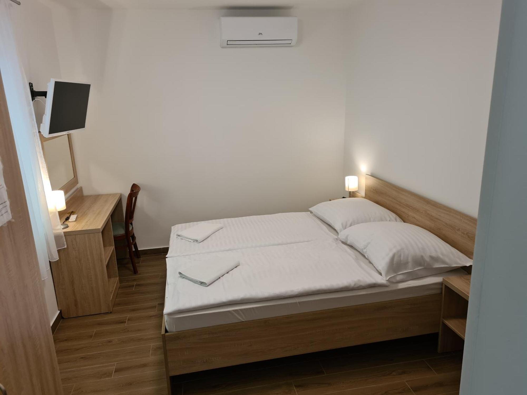 Tancsics Vendeghaz Hotel Siófok Værelse billede