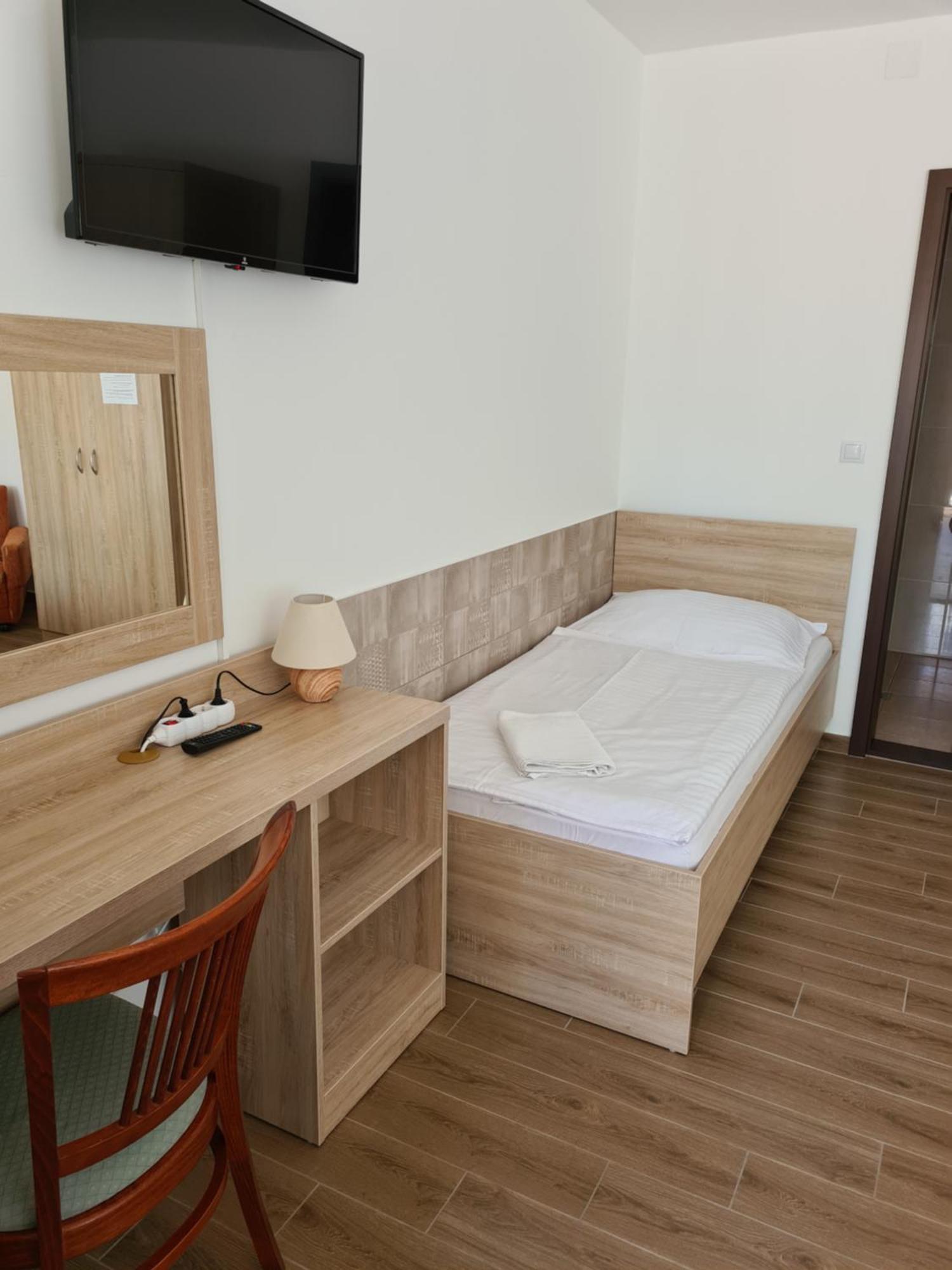 Tancsics Vendeghaz Hotel Siófok Værelse billede