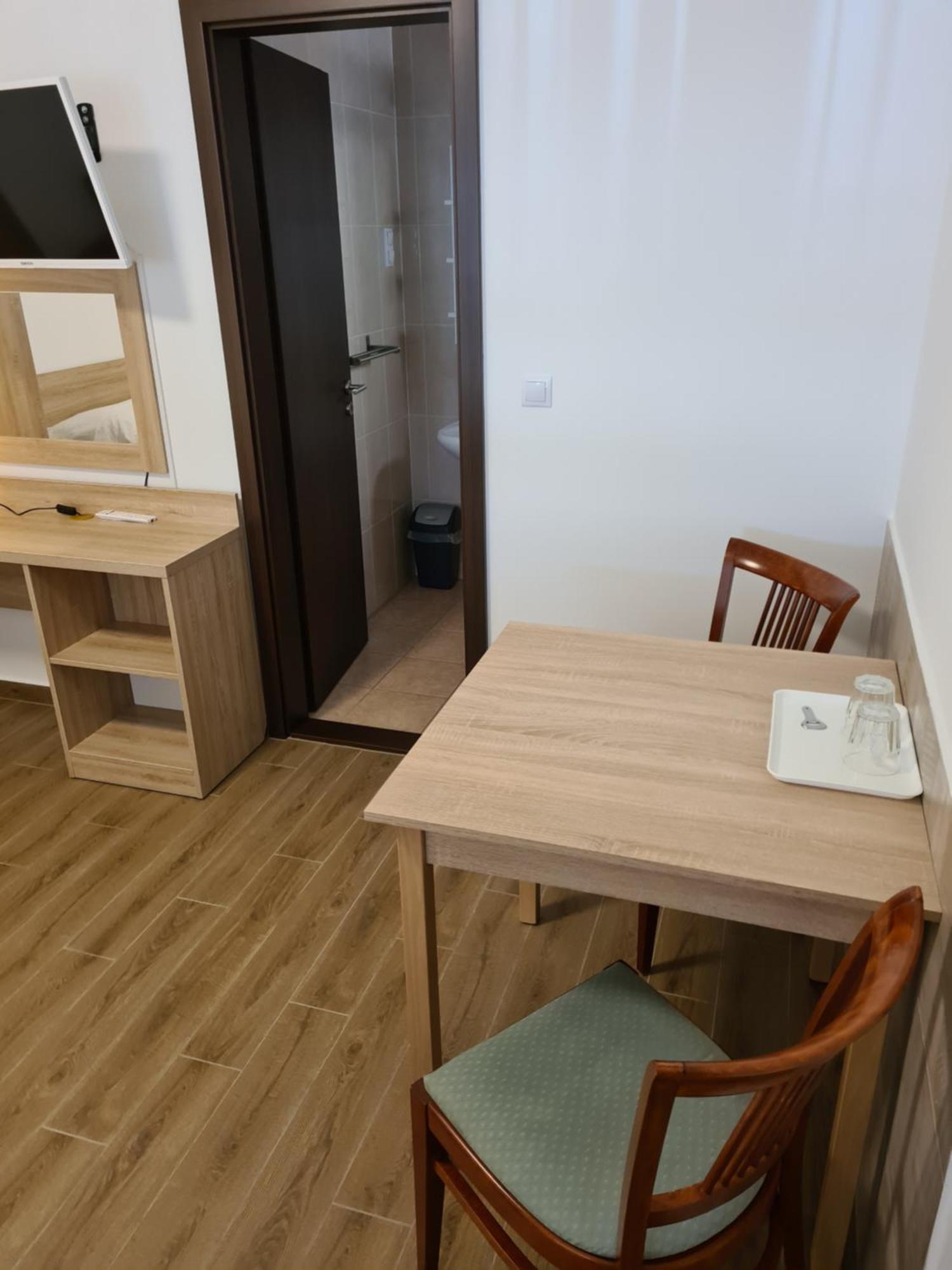 Tancsics Vendeghaz Hotel Siófok Værelse billede