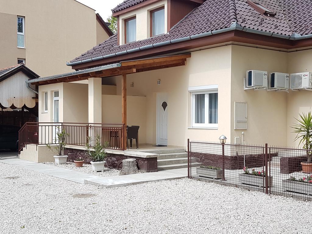 Tancsics Vendeghaz Hotel Siófok Eksteriør billede